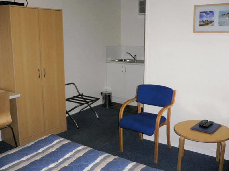 Chinchilla Motel מראה חיצוני תמונה