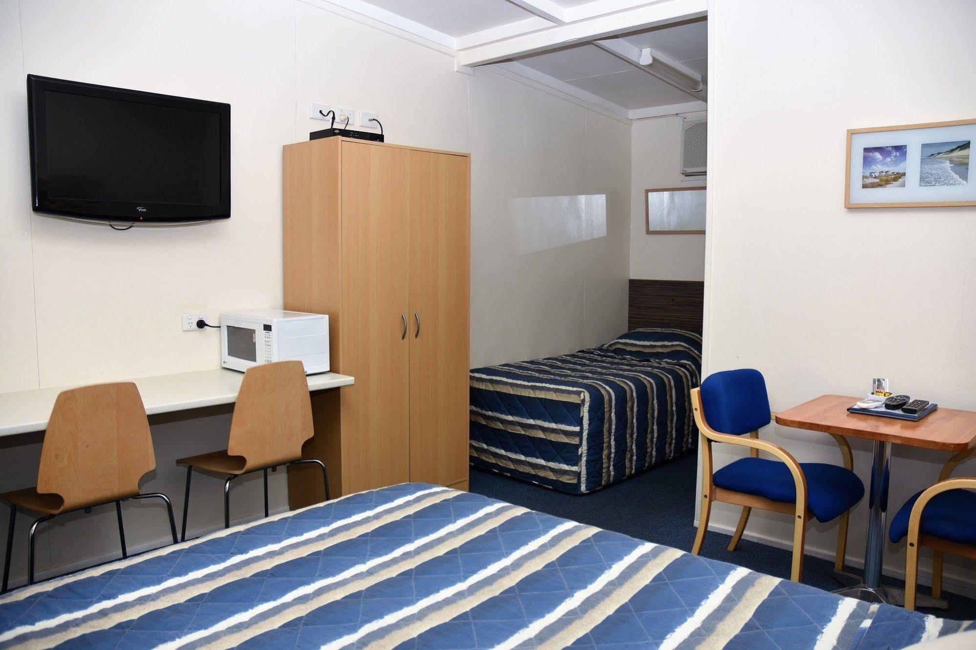 Chinchilla Motel מראה חיצוני תמונה