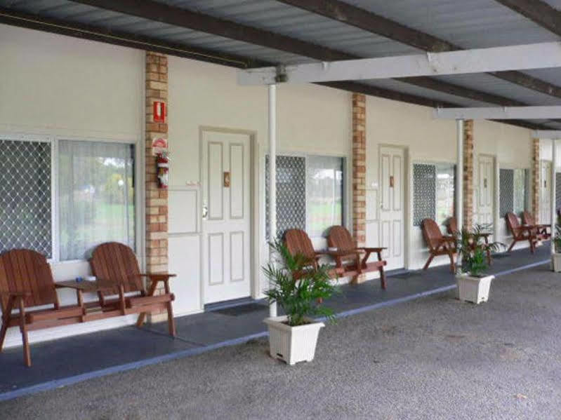 Chinchilla Motel מראה חיצוני תמונה
