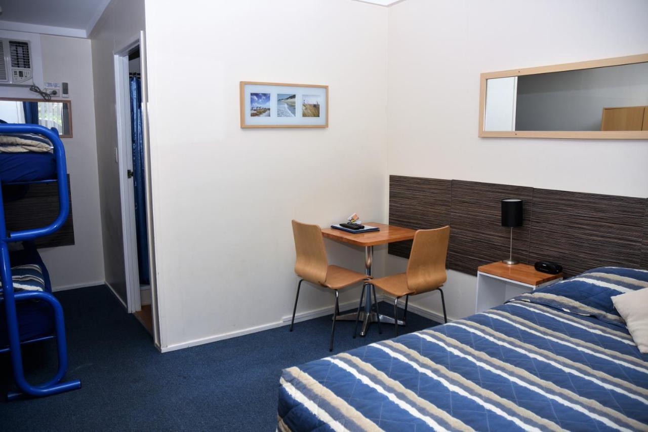 Chinchilla Motel חדר תמונה